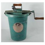 Dolly Madison hand freezer, 13"