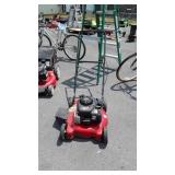 Yard Machines Pushmower, 20" cut, 125cc Briggs
