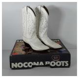 Nocona cowboy boots with box, size 8