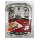Stadium Bundt pan by Nordic Ware in new