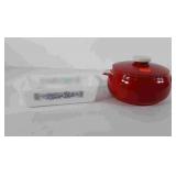 Kitchenwares, includes currier and Ives glasbake