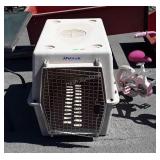 Petmate large dog kennel 36 l x 24 w x 26 h