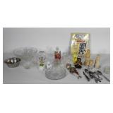 Mixed lot: graco stroller rain cover, glassware,
