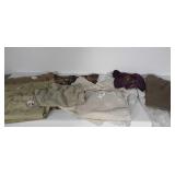 Clothing lot: ladies size 22 Lee brand capris and