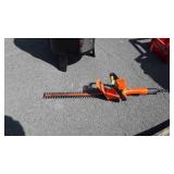 Black & Decker 18 in Deluxe electric hedge