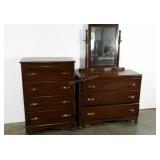 Three piece bedroom set, includes mirror, 4