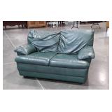 Loveseat, Green pleather seated, used yet in good
