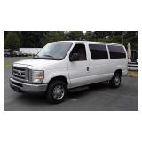 2010 Ford E-350 XLT Super Duty