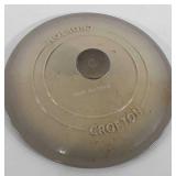 Cast iron enameled crofton lid, 11"