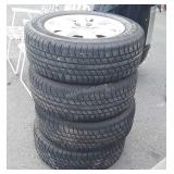 Set of 4 Automotive tires with Wheels, Uniroyal