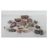 Geodes, includes nineteen pieces, some pieces are