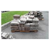 Landscaping Stones, Skid lot mixed mostly Border
