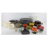 Kitchenwares, includes Nesco roasting pan, Salton