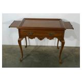 Queen Anne style tea table,  single drawer