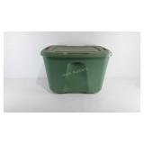 Homz tote with lid, 23" × 18" × 15"