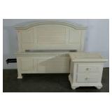 Queen size head and footboard with side rails,