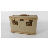 Luggage, Amelia Earhart train case with mirror,