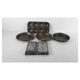Kitchenwares, includes mini bundt pan mold,