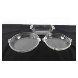 Glassware, includes Pyrex and fire-king pie