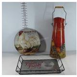 Rooster farmhouse decor, 16" × 2" chicken wire