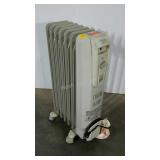 DeLonghi radiant style heater. Tested and works.
