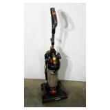 Eureka bagless upright vacuum. Tested and works.