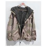 Desert camo windbreaker jacket, reverses to