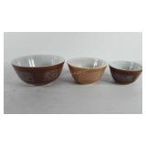Pyrex woodland round nesting mixing bowls,