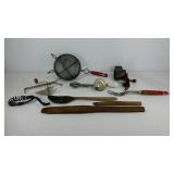 Kitchenwares, sifter, meat grinder, egg beater,