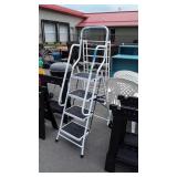 Nice Project Step Ladder, work Stool type, 38"