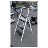 3 step Folding Project ladder, like new