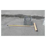 2pc Lot, Pet Dairy Milk crate and used push broom