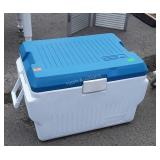 Rubbermaid 60 Cooler, Guys here is a nice