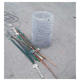 Gardening Lot, partial roll of chicken wire24"