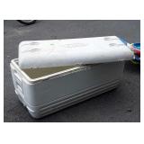Big Igloo Cooler, has shown the lid hinges are