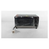Kitchenwares, Black and Decker toaster oven,