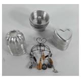 Bakeware, includes eight jell-o molds, six heart