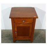 Nightstand, 16 x 19 x 28, seller code 07