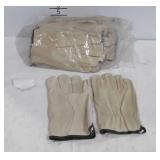 8 Pair of Work Gloves, size medium