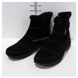 Pair of esstories ladies Boots, size 8