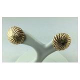 14k gold stud earrings