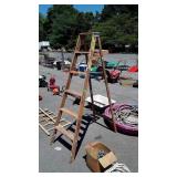 6ft Wooden Step Ladder