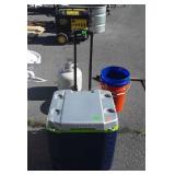 Igloo 60qt Wheeled Cooler. Nice USA Made Cooler