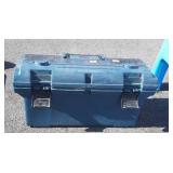 Rubbermaid 24" portable tool box,