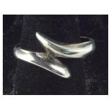 Simple Sterling Silver Ring  5.5 grams, size  8