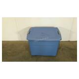 Sterilite 22 gallon tote, latching lid, writing
