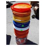 6 plastic 5 Gallon Buckets only 3 lids