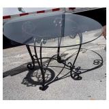 Outdoor Table, 4ft Round heavy tempered glass
