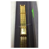 wrist watch not running made in china not gold as