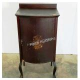 Record cabinet, horizontal storage, curved door,